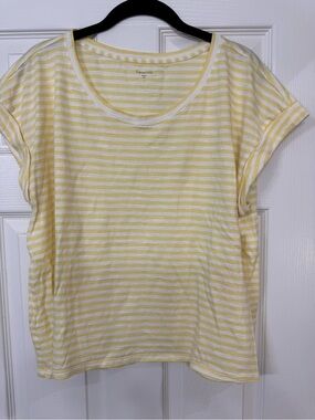 Garnet Hill Weekender Boxy tee Yellow and White Striped Scoop Neck. Large. NWOT